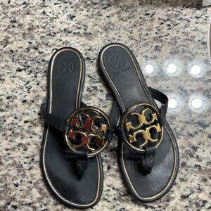 Authentic Tory Burch Miller Flat Sandals Women 7.5 Black Gold Logo Leather